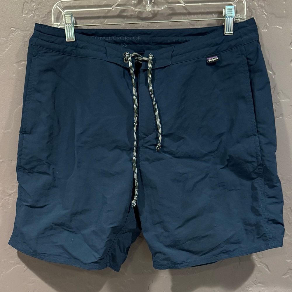 Patagonia Men's Blue wavefarer Board Shorts - 33